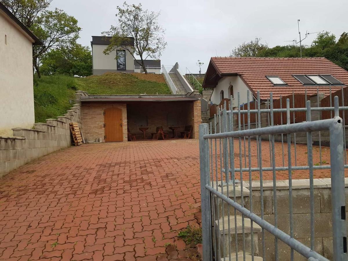 Penzion U Karla Němčičky Zewnętrze zdjęcie